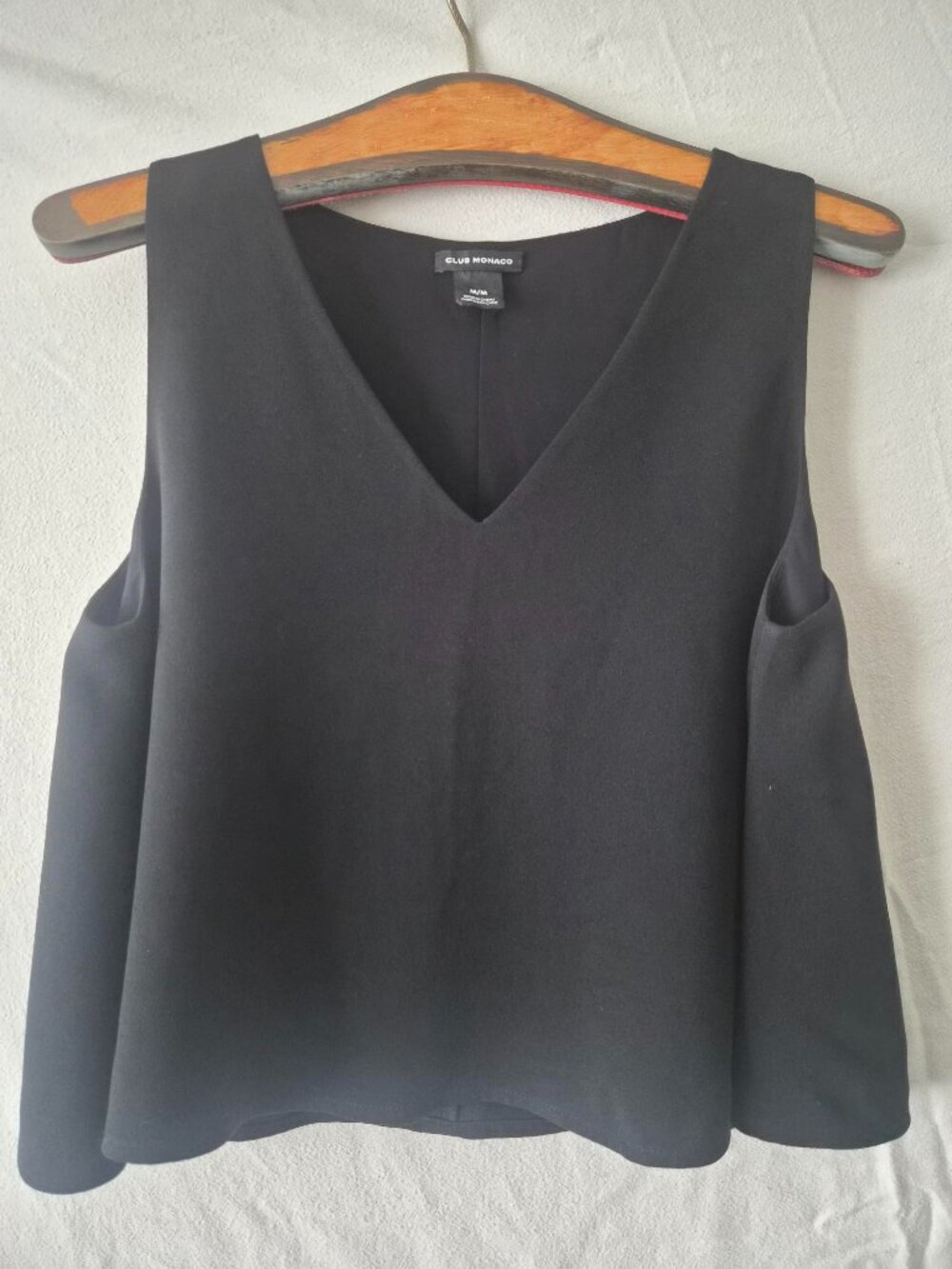 Club Monaco flowy crop top